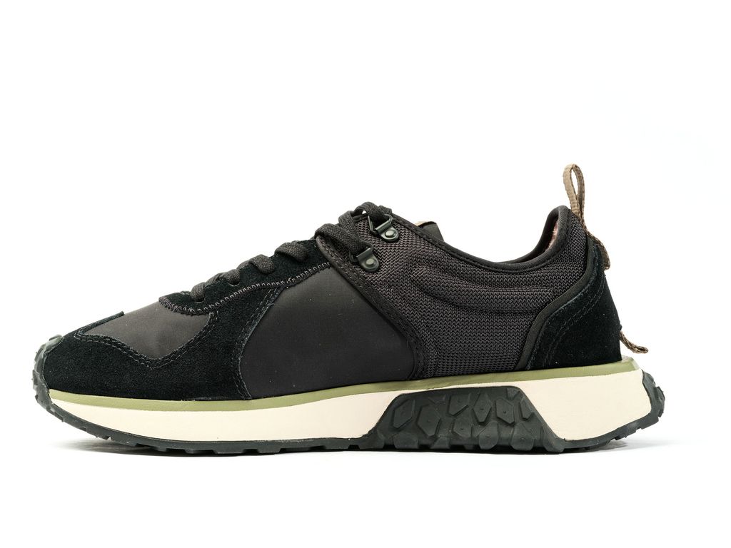 Black / Black Kids' Palladium Troop Runner Sneakers | TYQNHJ-401