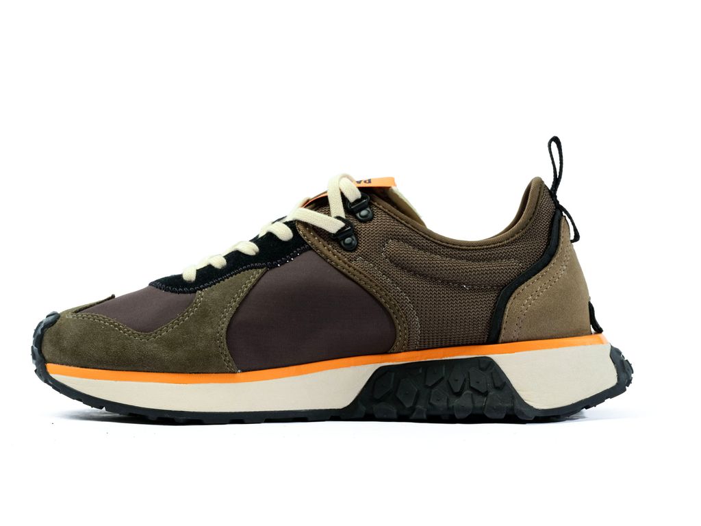 Olive / Black Kids' Palladium Troop Runner Sneakers | AVLRBW-569